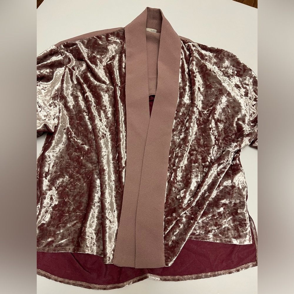 ZARA โ๏ธ๐โ๏ธ Velvet Kimono Sleeve Cardigan Cropped Crop Top Shimmery Luxury Feel - Picture 13 of 16